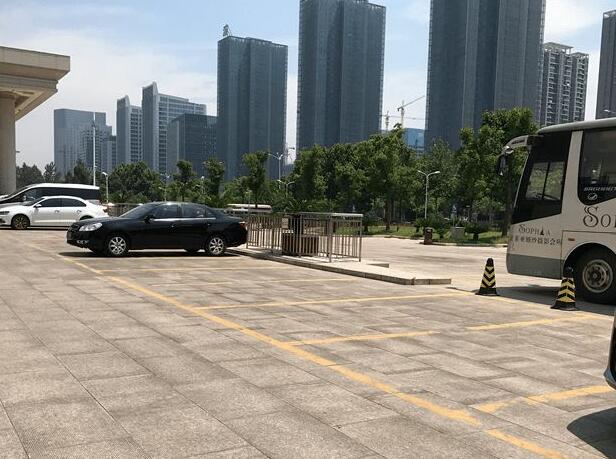 酒店賓館停車位劃線找什么單位，找誰來劃線？